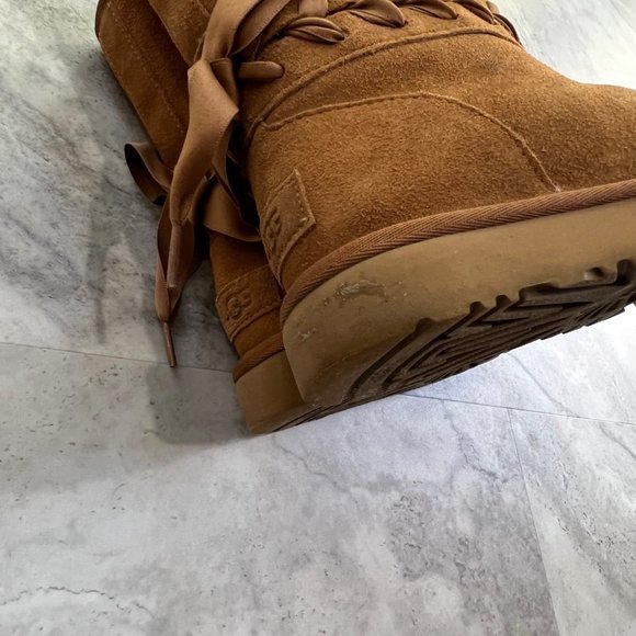 UGG Women's Classic Lace Chestnut Mid Suede 1103757‎ Winter Boot Size 6 - Picture 9 of 12